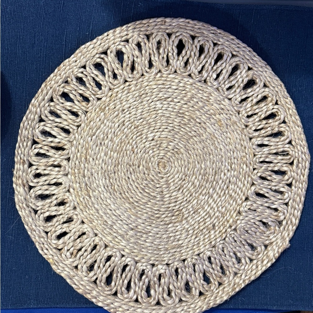 Round Woven hotpot Placemat
